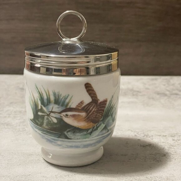 Vintage Royal Worcester Wild Birds Porcelain Covered Egg Coddler Made in England - Picture 1 of 9